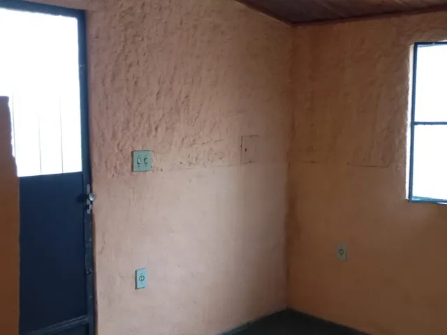 Casa 2 quartos e 1 banheiro, para alugar, no bairro Caxambu em Petrópolis