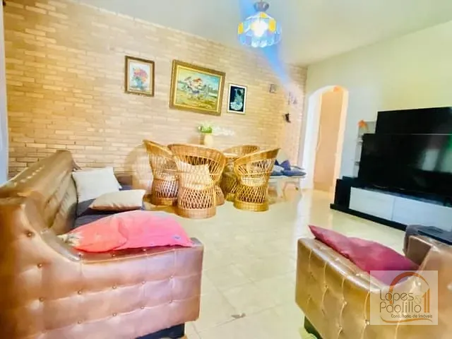 Casa com 363m² 2 quartos e 2 banheiros, à venda, no bairro Retiro das Fontes em Atibaia