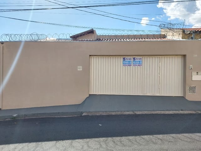 Foto do Casa - Casa com 3 dormitórios à venda, 223 m² por R$ 400.000,00 - Conjunto Costa Telles I - Uberaba/MG | ZUCATO IMOBILIARIA LTDA