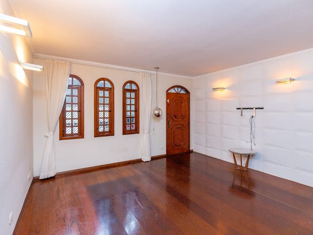 Casa com 136m² 2 quartos e 4 banheiros, à venda, no bairro Jardim Aeroporto em São Paulo