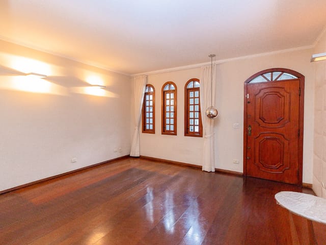 Casa com 136m² 2 quartos e 4 banheiros, à venda, no bairro Jardim Aeroporto em São Paulo