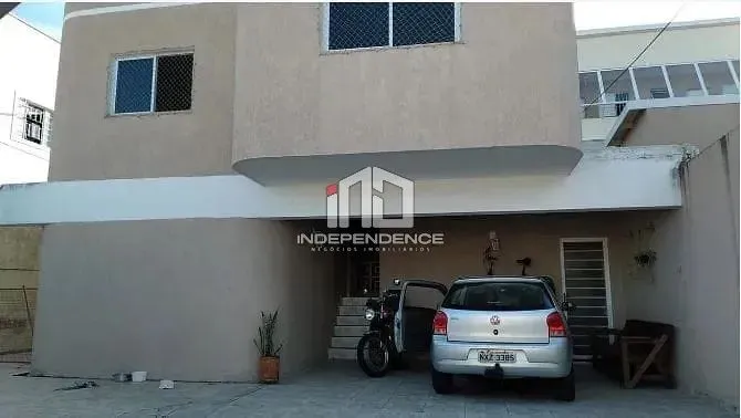 Casa, 3 quartos, 180 m² - Foto 1