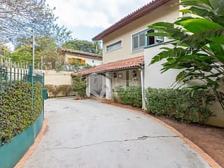 Foto do Casa-Casa tipo para venda em Alto de Pinheiros com 4 quartos, sendo 2 suítes, 198m²