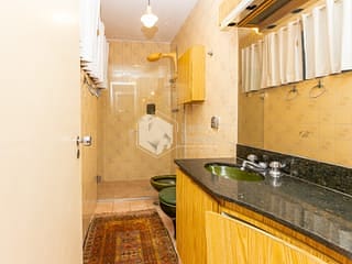 Foto do Casa-Casa tipo para venda em Alto de Pinheiros com 4 quartos, sendo 2 suítes, 198m²