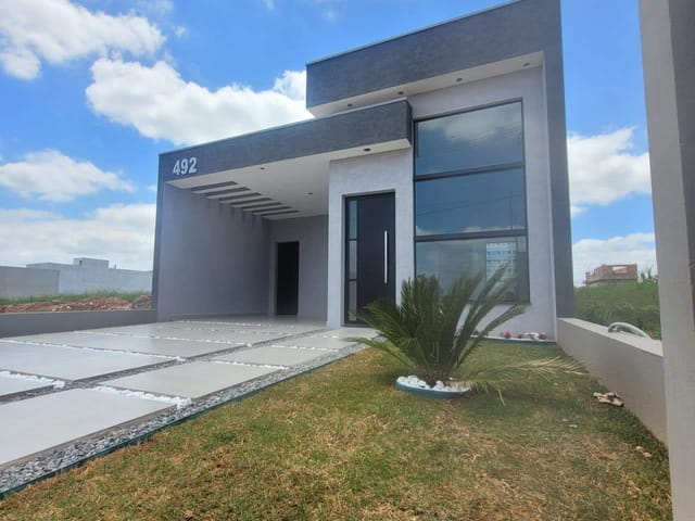 Casa 3 quartos e 2 banheiros, à venda, no bairro Tijuco Preto em Vargem Grande Paulista