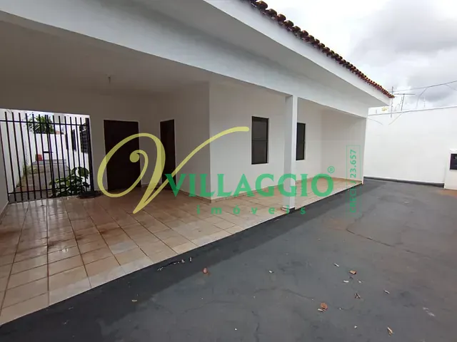 Casa com 360m² 3 quartos e 2 banheiros, à venda, no bairro Jardim Caparroz em São José do Rio Preto