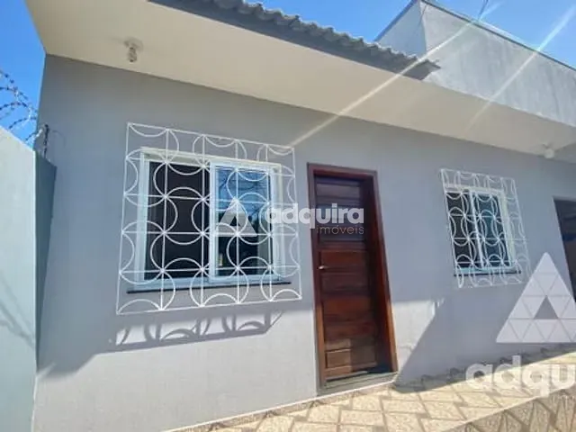Casa 2 quartos e 2 banheiros, à venda, no bairro Colônia Dona Luíza em Ponta Grossa