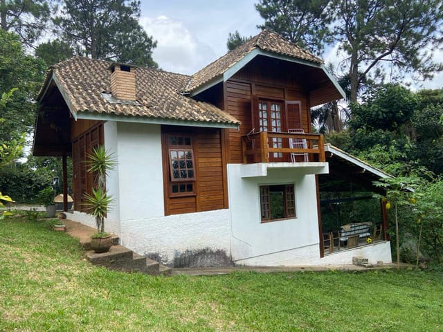 Foto do Casa - Casa estilo chalé à venda e locação — Colinas de São Fernando, Cotia/SP | Pitale Imóveis Ltda.