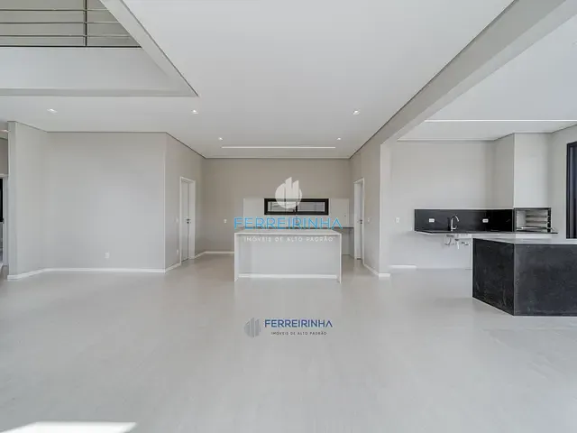 Casa com 330m² 4 quartos e 5 banheiros, à venda, no bairro Loteamento Terras Alpha São José dos Campos em São José dos Campos