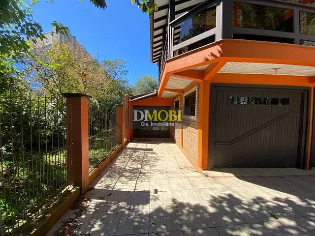 Casa com 280m² 3 quartos e 2 banheiros, à venda, no bairro Diva Lessa de Jesus em Gravataí