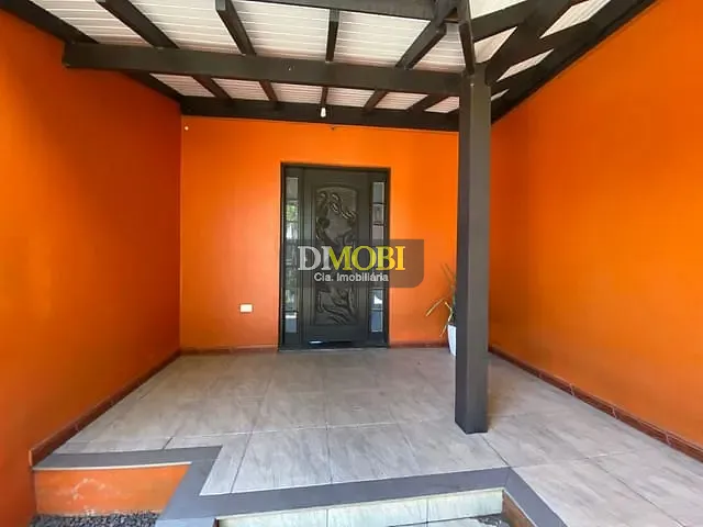 Casa com 280m² 3 quartos e 2 banheiros, à venda, no bairro Diva Lessa de Jesus em Gravataí