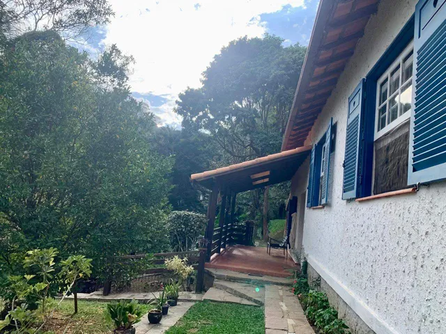 Casa com 4937m², à venda, no bairro Nogueira em Petrópolis
