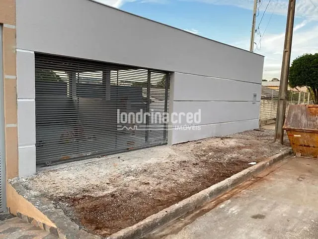 Casa 3 quartos e 2 banheiros, à venda, no bairro Conjunto Farid Libos em Londrina