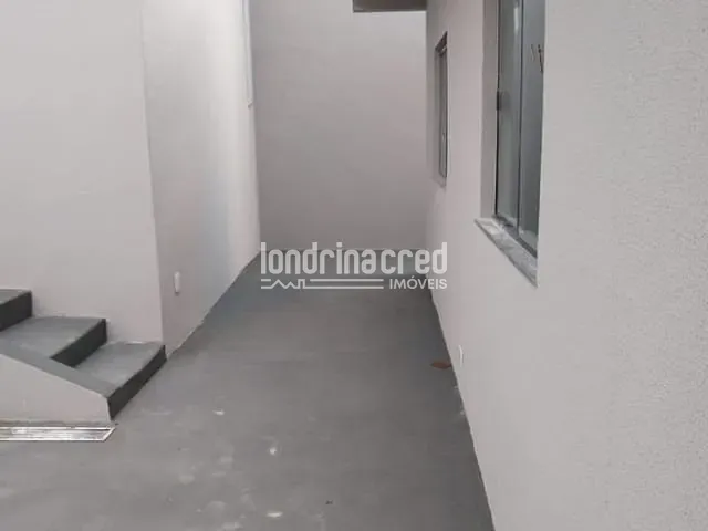 Casa 3 quartos e 2 banheiros, à venda, no bairro Conjunto Farid Libos em Londrina