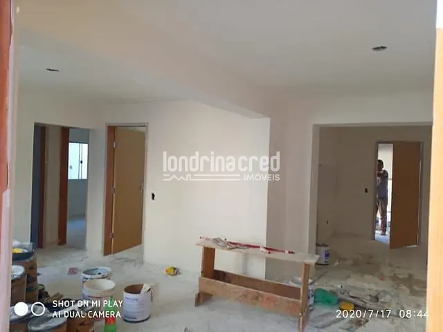 Casa 3 quartos e 2 banheiros, à venda, no bairro Conjunto Farid Libos em Londrina