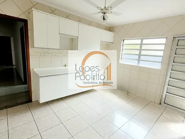 Casa com 246m² 3 quartos e 3 banheiros, para alugar, no bairro Atibaia Jardim em Atibaia