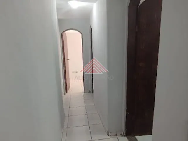 Casa com 120m² 3 quartos e 2 banheiros, para alugar, no bairro Parque das Américas em Mauá