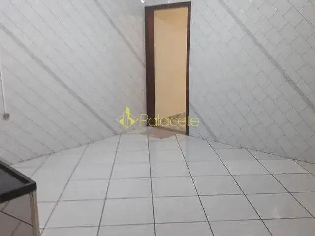 Casa 3 quartos e 1 banheiro, à venda, no bairro Jardim Bela Vista em Taubaté