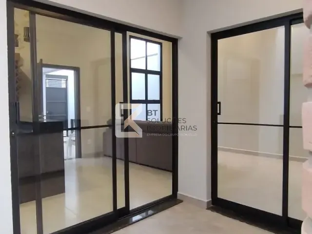 Casa com 150m² 3 quartos e 2 banheiros, à venda, no bairro Jardim Monte Carlo em Indaiatuba
