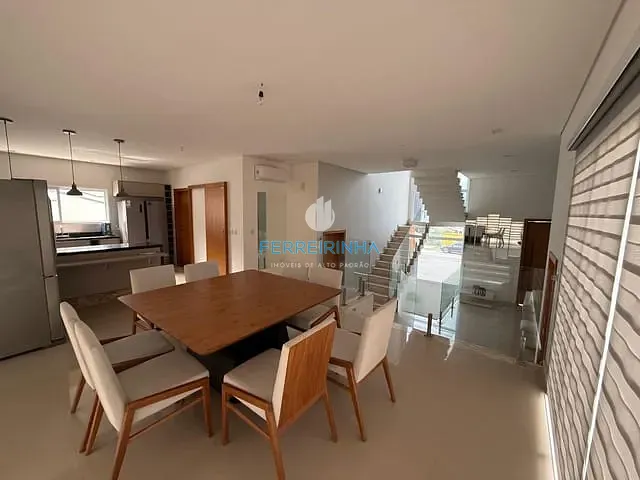 Casa com 450m² 3 quartos e 4 banheiros, à venda ou para alugar, no bairro Condomínio Residencial Alphaville em São José dos Campos