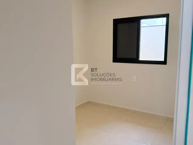 Casa com 150m² 2 quartos e 2 banheiros, à venda, no bairro Jardim Bom Sucesso em Indaiatuba
