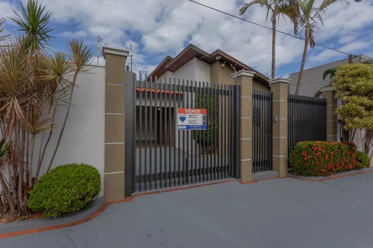 Casa para venda em Residencial Morada do Sol com 3 quartos, sendo 1 suíte, 170m²