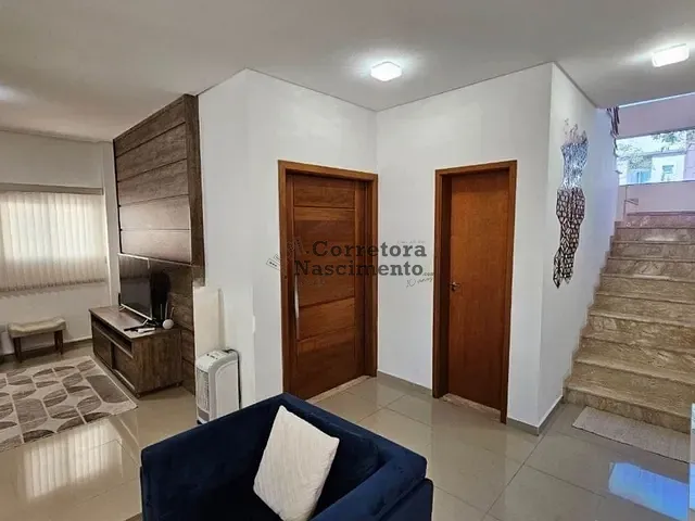 Casa com 252m², à venda, no bairro Parque Califórnia em Jacareí