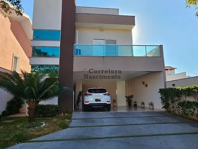 Casa com 252m², à venda, no bairro Parque Califórnia em Jacareí
