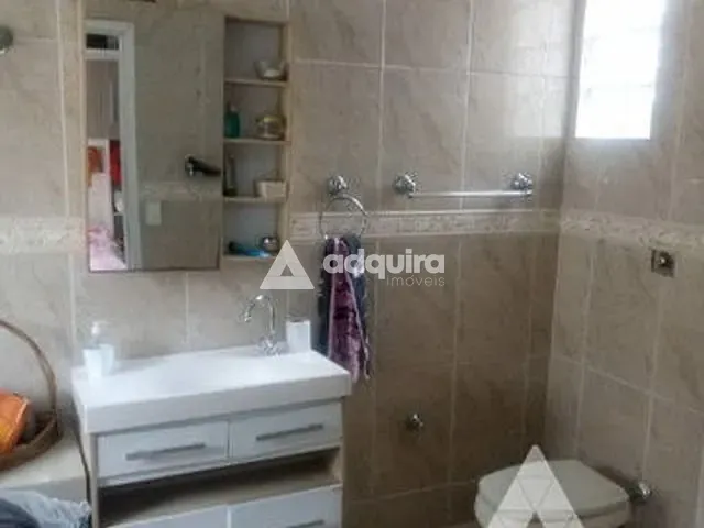 Casa com 560m² 5 quartos e 3 banheiros, à venda, no bairro Nova Rússia em Ponta Grossa