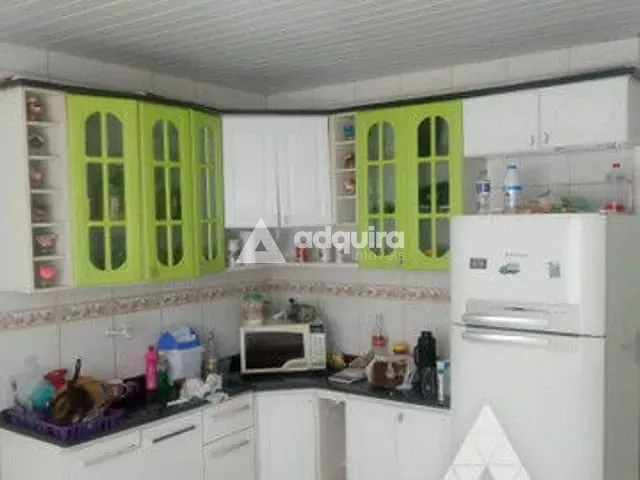 Casa com 560m² 5 quartos e 3 banheiros, à venda, no bairro Nova Rússia em Ponta Grossa