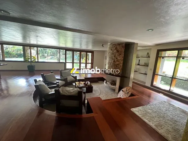 Casa com 5113m² 5 quartos e 14 banheiros, à venda ou para alugar, no bairro Gramado em Campinas
