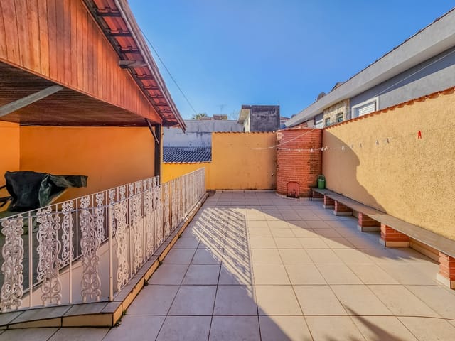 Foto do Casa - Casa tipo para venda em Vila Guilhermina com 3 quartos, sendo 1 suíte, 241m² | Lares e Andares Imóveis