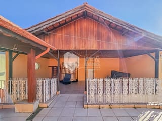 Foto do Casa-Casa tipo para venda em Vila Guilhermina com 3 quartos, sendo 1 suíte, 241m²
