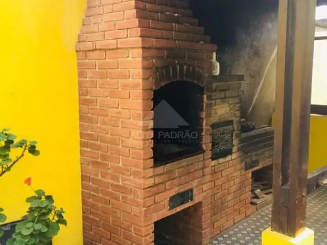 Casa com 315m² 3 quartos e 1 banheiro, à venda, no bairro Jardim Itapark Velho em Mauá