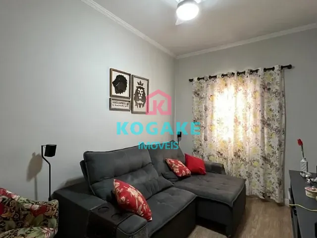 Casa com 140m² 3 quartos e 2 banheiros, à venda, no bairro Vila Branca em Jacareí