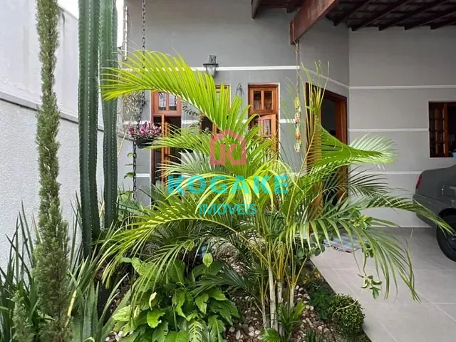 Casa com 140m² 3 quartos e 2 banheiros, à venda, no bairro Vila Branca em Jacareí