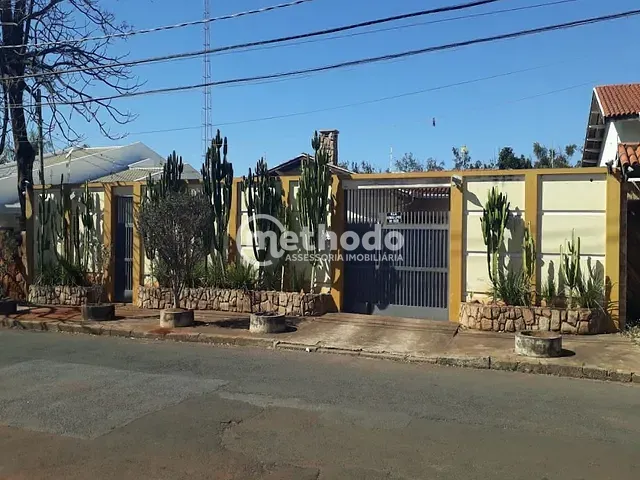 Casa com 1040m² 5 quartos e 6 banheiros, à venda, no bairro Parque Taquaral em Campinas