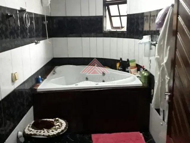 Casa com 125m² 3 quartos e 3 banheiros, à venda, no bairro Jardim Nilza Miranda em Mauá