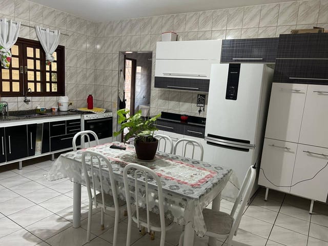 Casa com 274m² 4 quartos e 6 banheiros, à venda, no bairro Jardim Nova Vida em Cotia