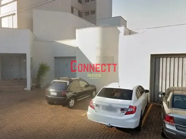 Casa com 360m² 1 quarto e 4 banheiros, à venda, no bairro Centro em Ribeirão Preto
