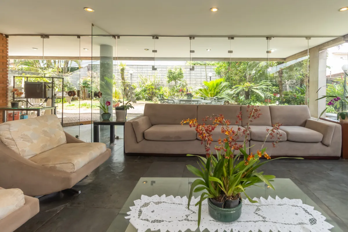 Casa para venda em Alto de Pinheiros com 3 quartos, sendo 1 suíte, 311m²