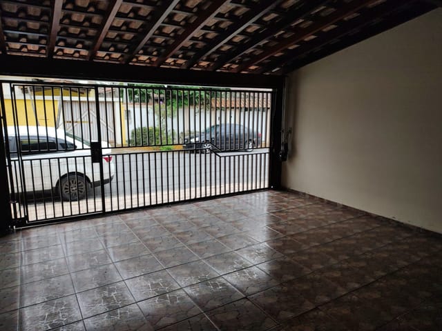 Casa com 300m², à venda, no bairro Crispim em Pindamonhangaba