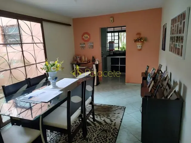Casa com 300m², à venda, no bairro Crispim em Pindamonhangaba