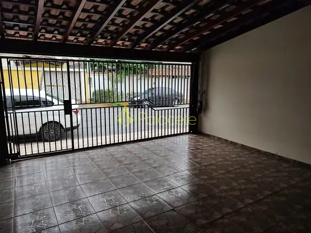Casa com 300m², à venda, no bairro Crispim em Pindamonhangaba