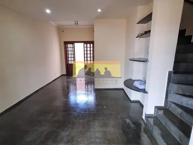 Casa 2 quartos e 1 banheiro, para alugar, no bairro Parque das Universidades em Campinas