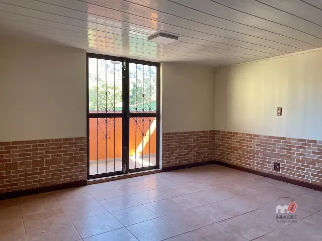 Casa 1 quarto e 1 banheiro, para alugar, no bairro Centro em Petrópolis