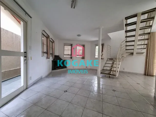 Casa com 252m² 3 quartos e 3 banheiros, à venda, no bairro Urbanova em São José dos Campos