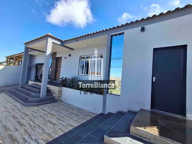 Casa com 462m² 3 quartos e 4 banheiros, à venda ou para alugar, no bairro Uvaranas em Ponta Grossa