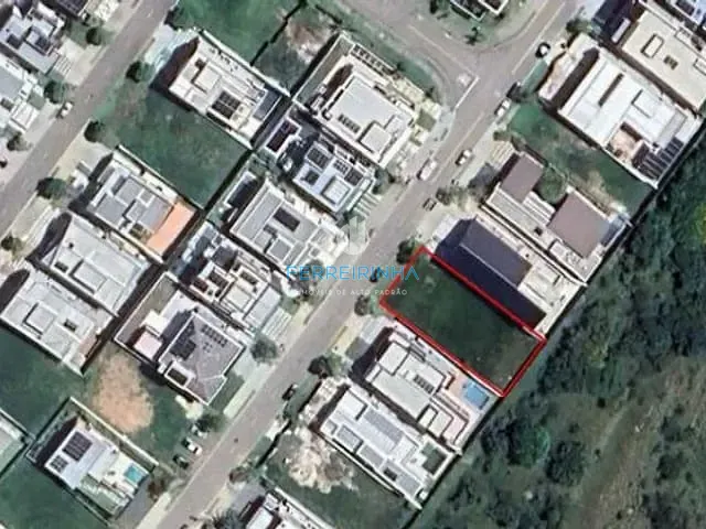 Casa com 553m² 4 quartos e 3 banheiros, à venda, no bairro Condomínio Residencial Alphaville em São José dos Campos