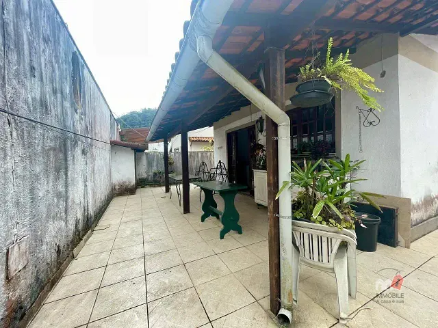 Casa 4 quartos e 3 banheiros, à venda, no bairro Independência em Petrópolis